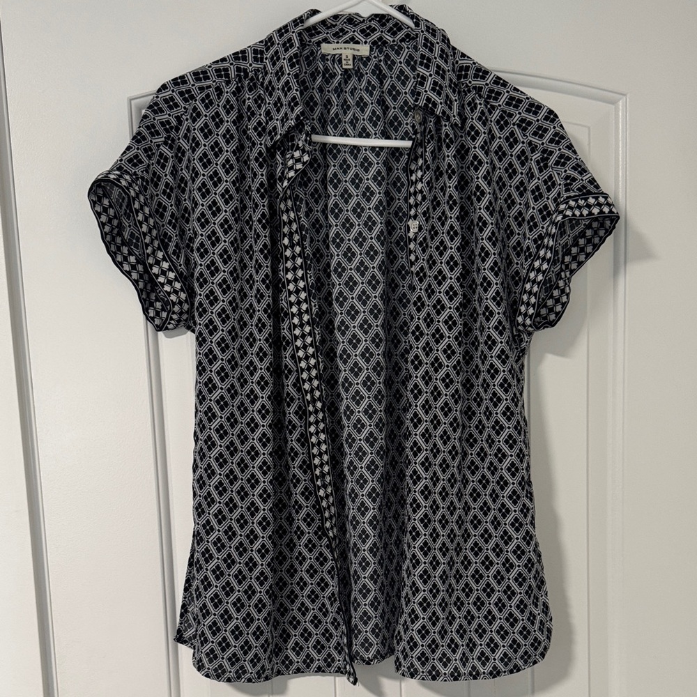 Max Studio Black and White Geometric Button Down Shirt